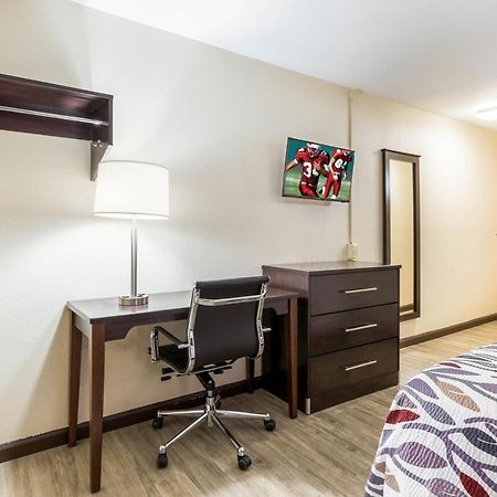 Red Roof Inn Dry Ridge Bagian luar foto
