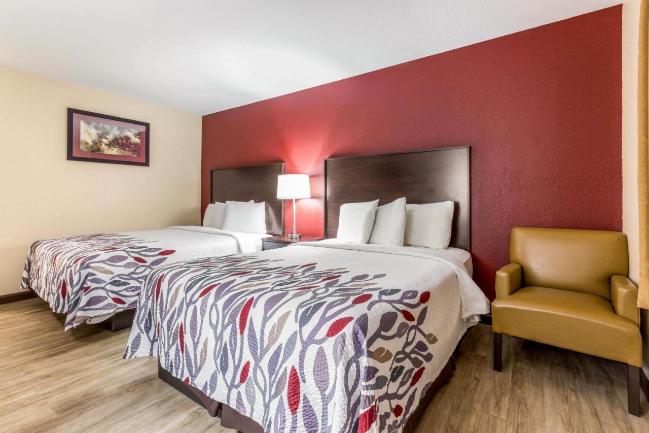 Red Roof Inn Dry Ridge Bagian luar foto