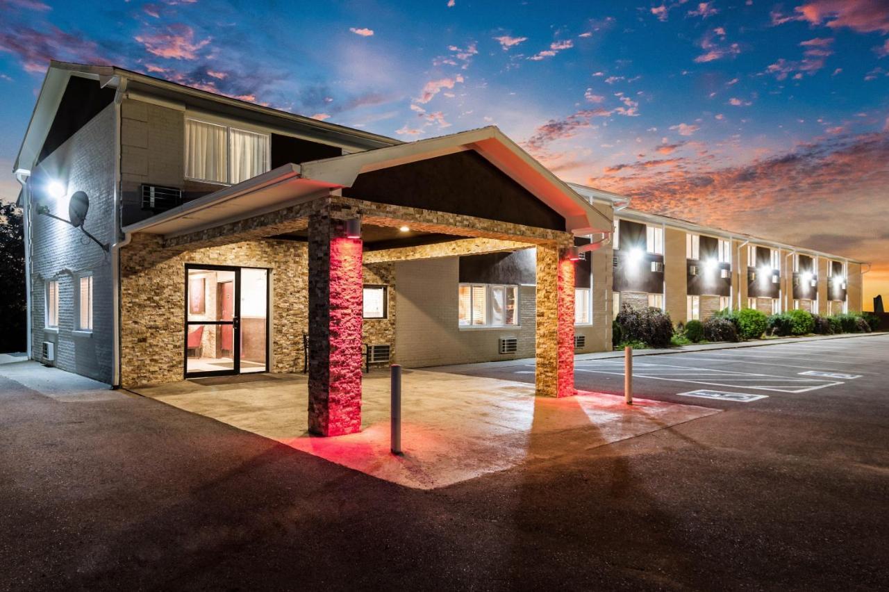Red Roof Inn Dry Ridge Bagian luar foto