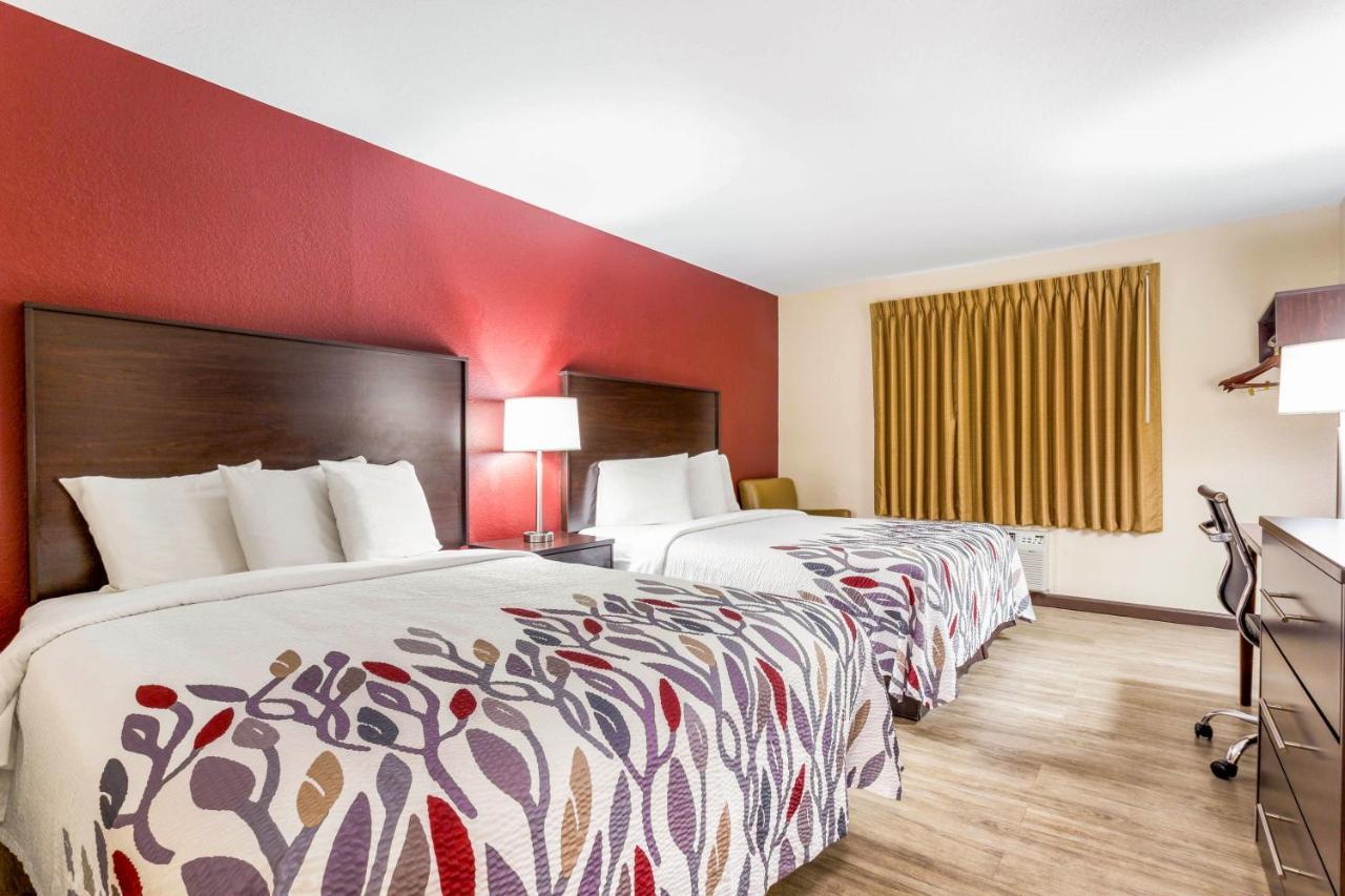 Red Roof Inn Dry Ridge Bagian luar foto